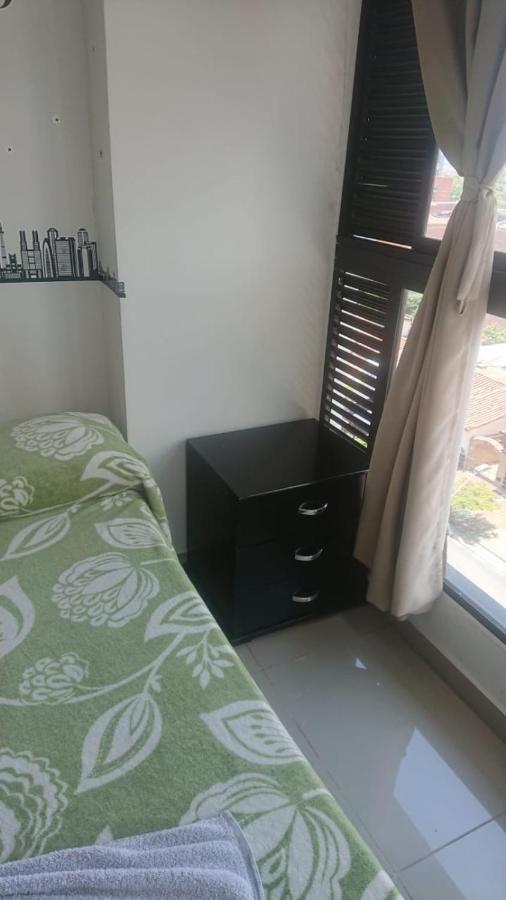 Acogedor Apartamento En Medellin Sector Molinos Apartment Luaran gambar