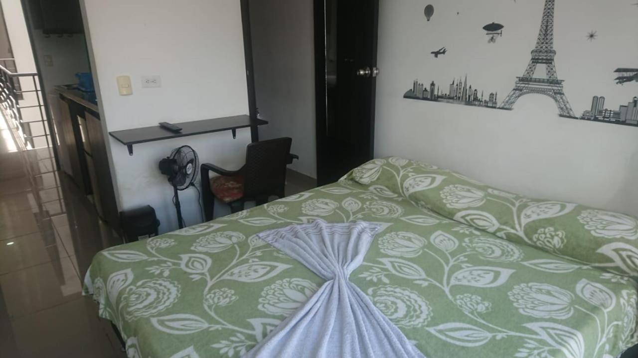 Acogedor Apartamento En Medellin Sector Molinos Apartment Luaran gambar