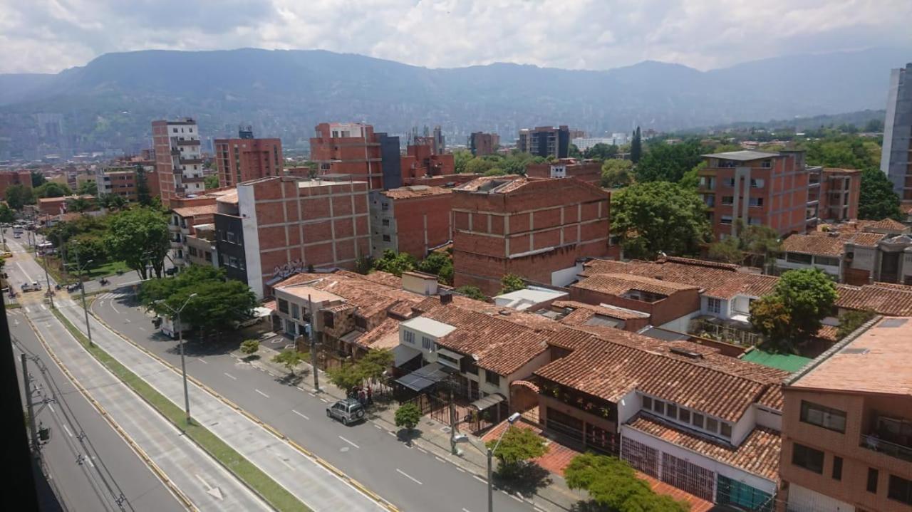 Acogedor Apartamento En Medellin Sector Molinos Apartment Luaran gambar